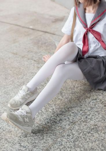 女仆在线观看