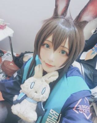 朋友丰满的妈妈